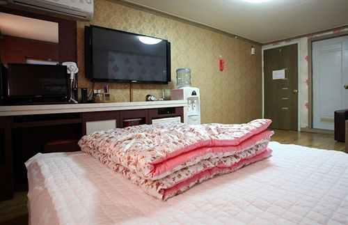 Feel Motel Sokcho Zewnętrze zdjęcie